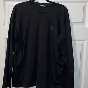 Arcteryx men’s shirt